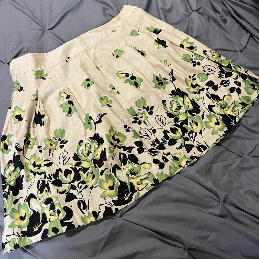 Women’s floral print skirt